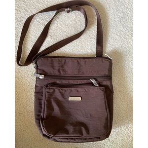 Baggallini Modern Pocket crossbody